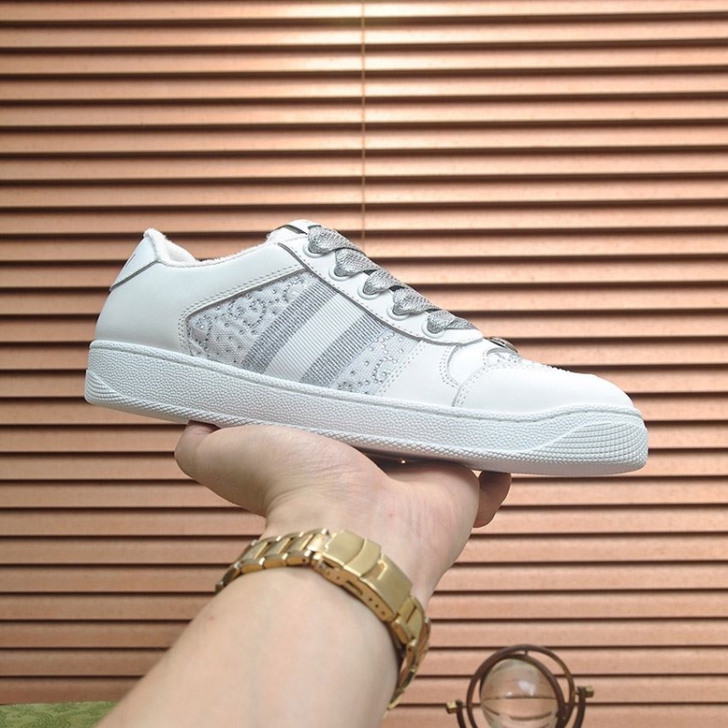 G*u*i casual shoes